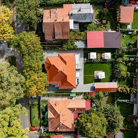 Lägenhet Garden