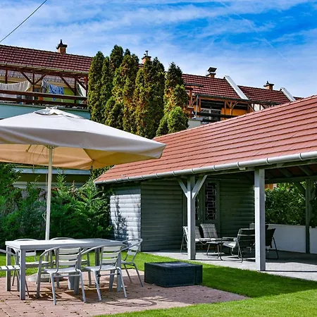 Lägenhet Garden Eger