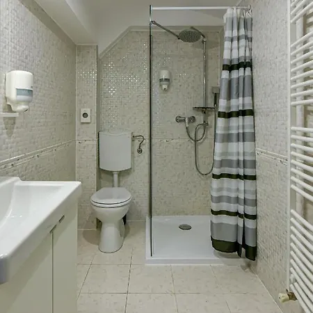 Apartment Garden Eger